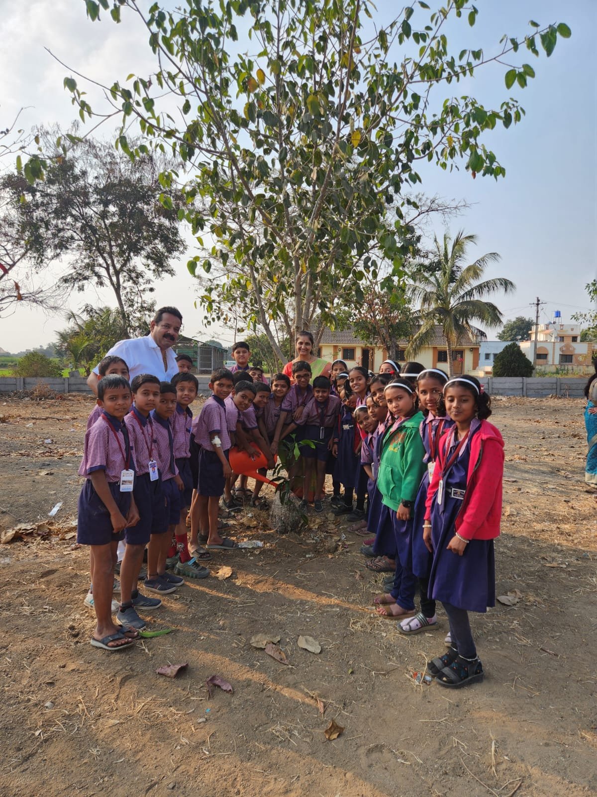 जागतिक वसुंधरा दिन (Earth Day) पर्यावरण संवर्धन व वृक्षारोपण - छायाचित्र 2