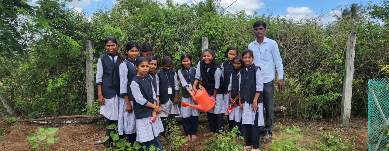 हिवाळी आरोग्य शिबीर, बाल कुपोषण मुक्ती व पौष्टिक आहार किट वाटप