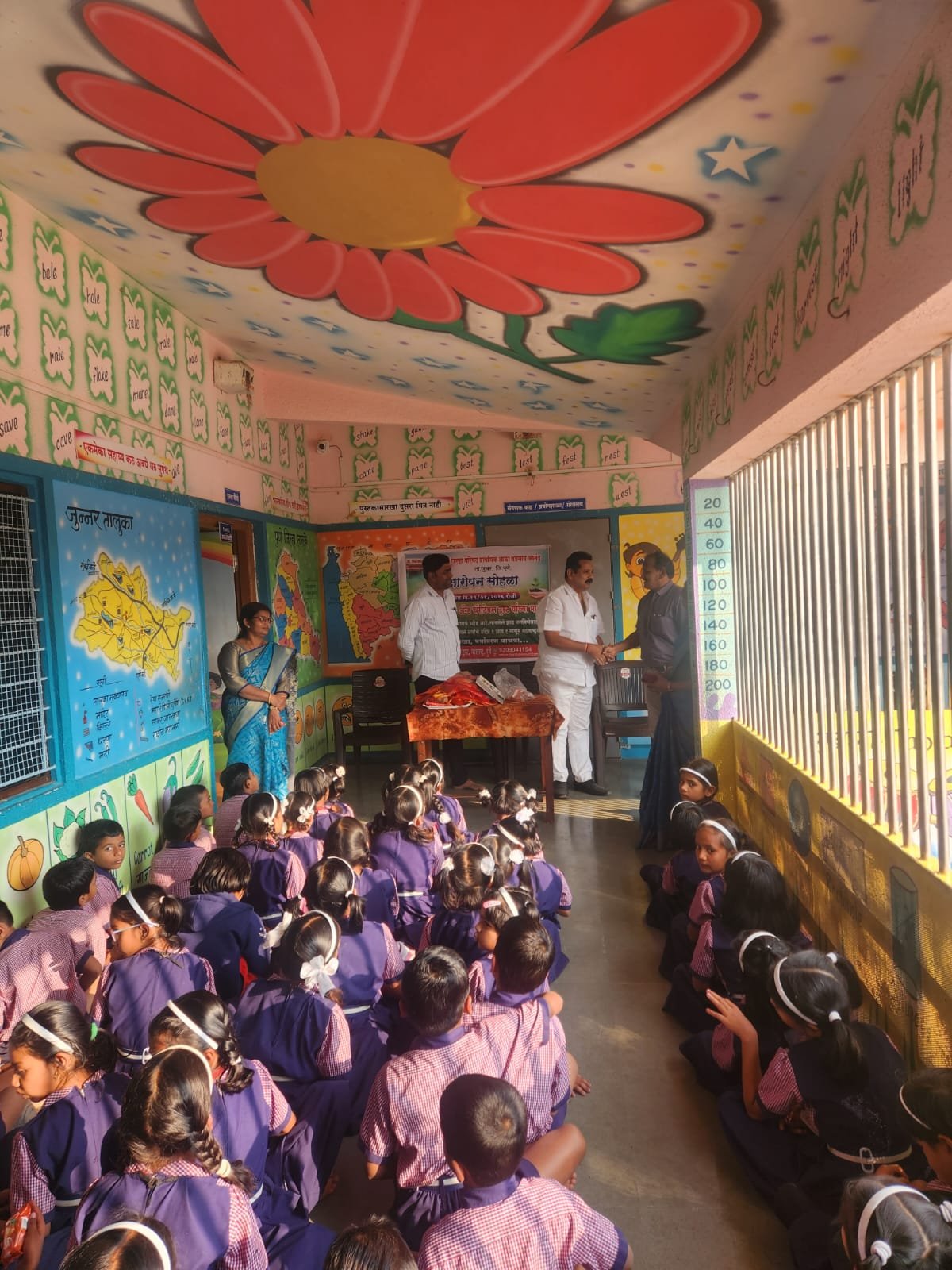दुष्काळमुक्त गाव अभियान - जलसंधारण व नाला खोलीकरण श्रमदान